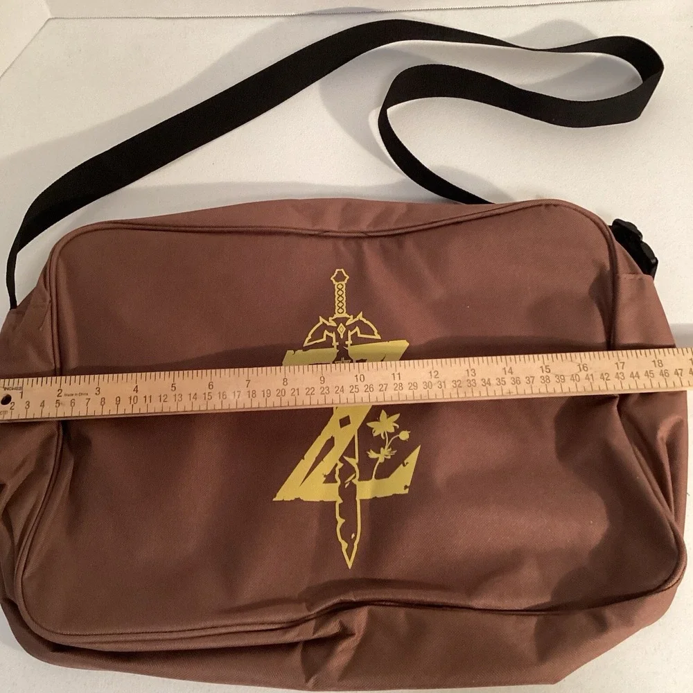 Zelda Breath Of the Wild Nintendo Messenger Bag CultureFly Brown